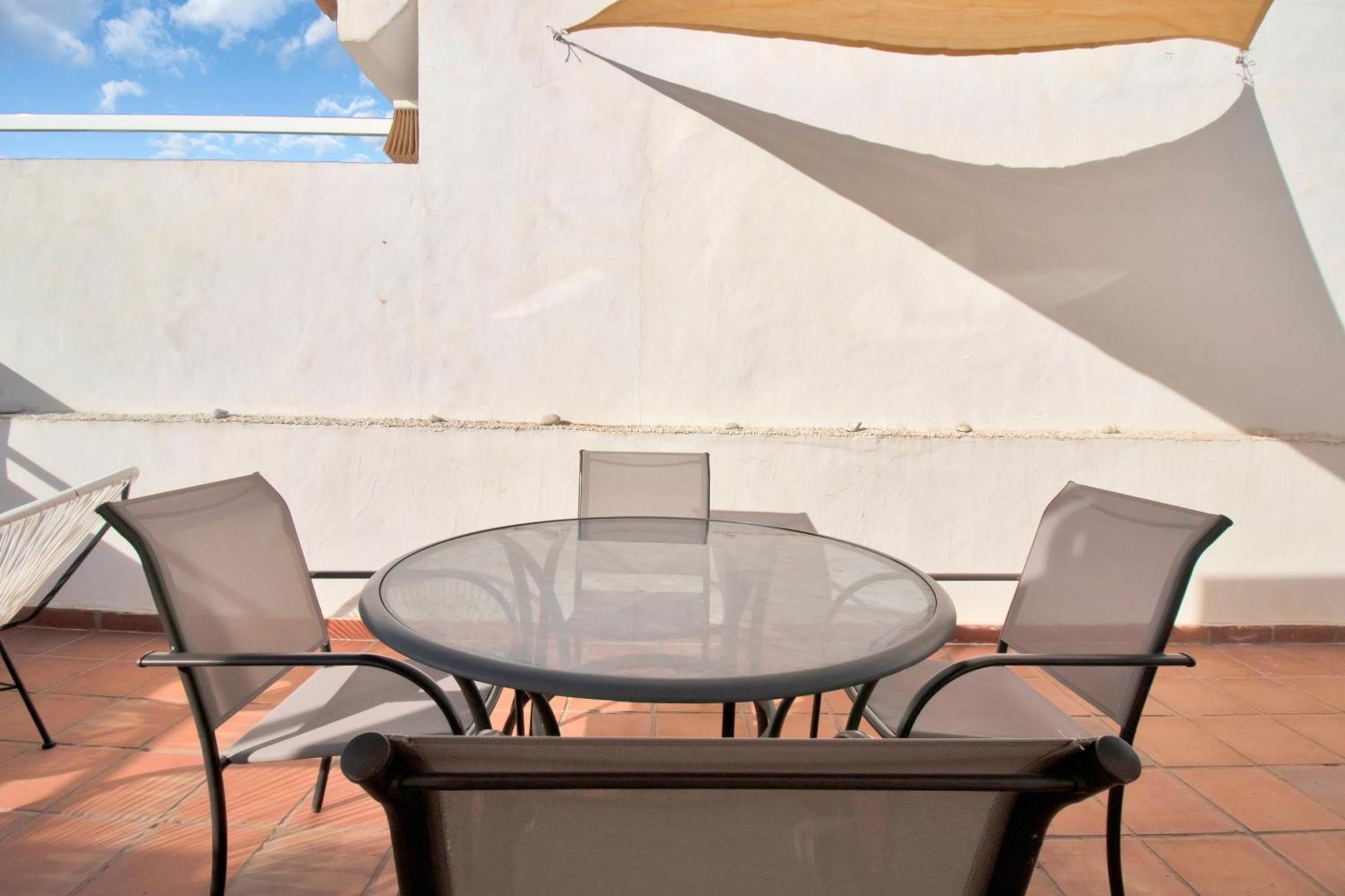 Appartement Duplex Estilo Boho Con Increible Terraza Y Vistas Al Mar En - Las Abejeras 609 Estepona